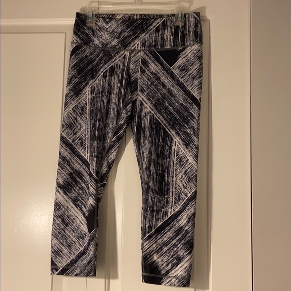 Lululemon cropped leggings